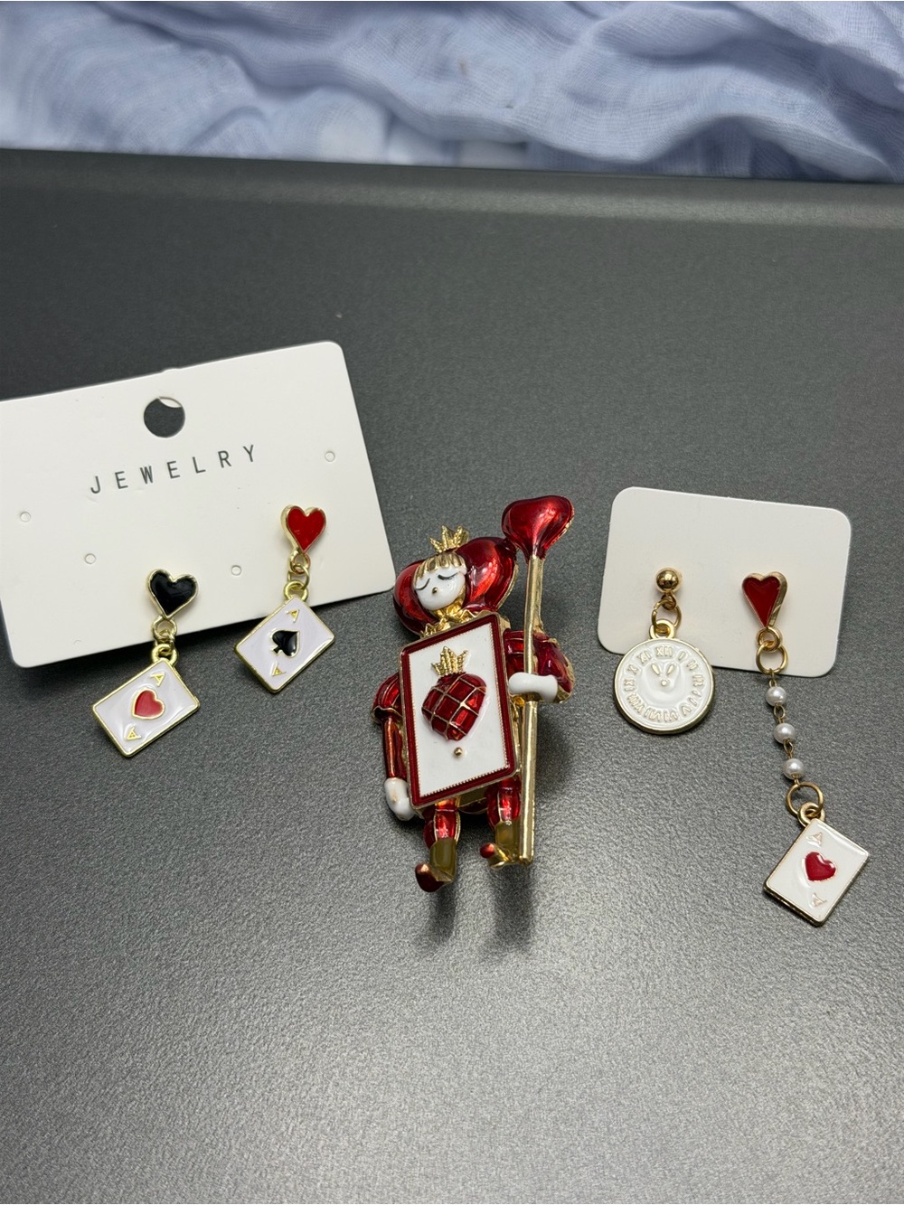 💕2/$20 Red Heart Card Enamel Brooch and Earring Set